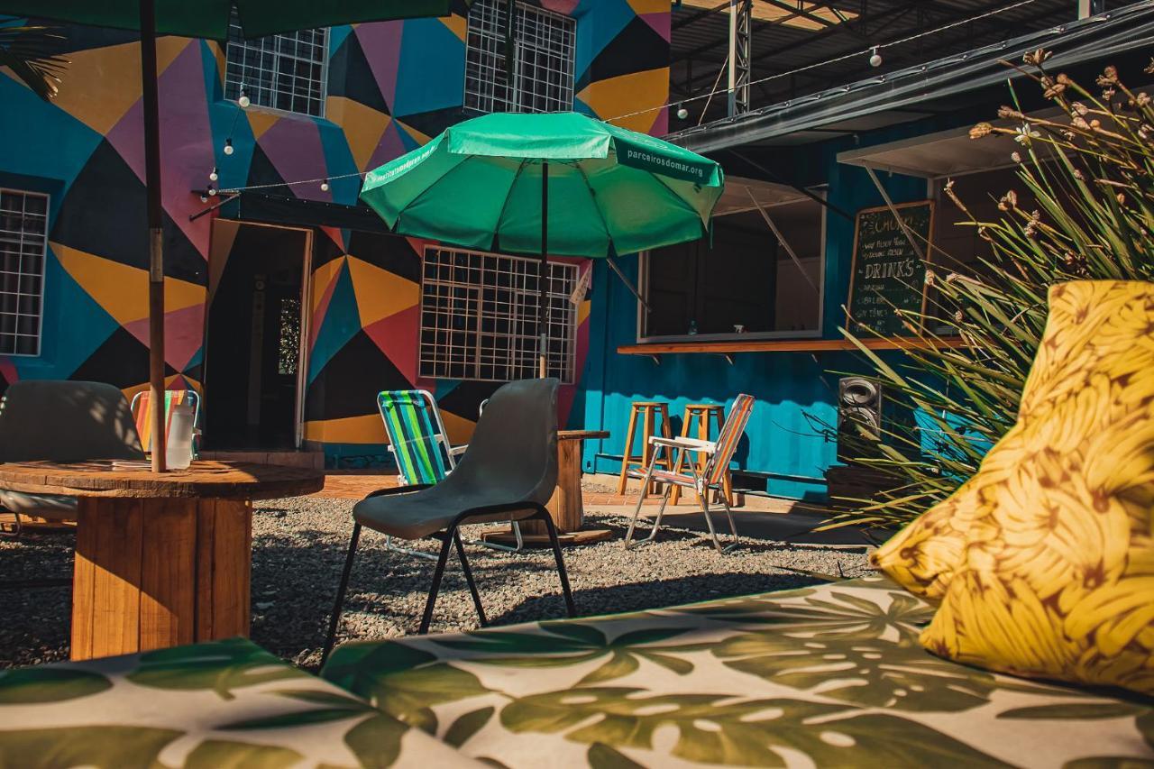 Social Hostel Cafe E Bar Куритиба Экстерьер фото