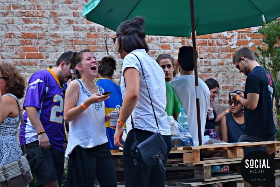 Social Hostel Cafe E Bar Куритиба Экстерьер фото